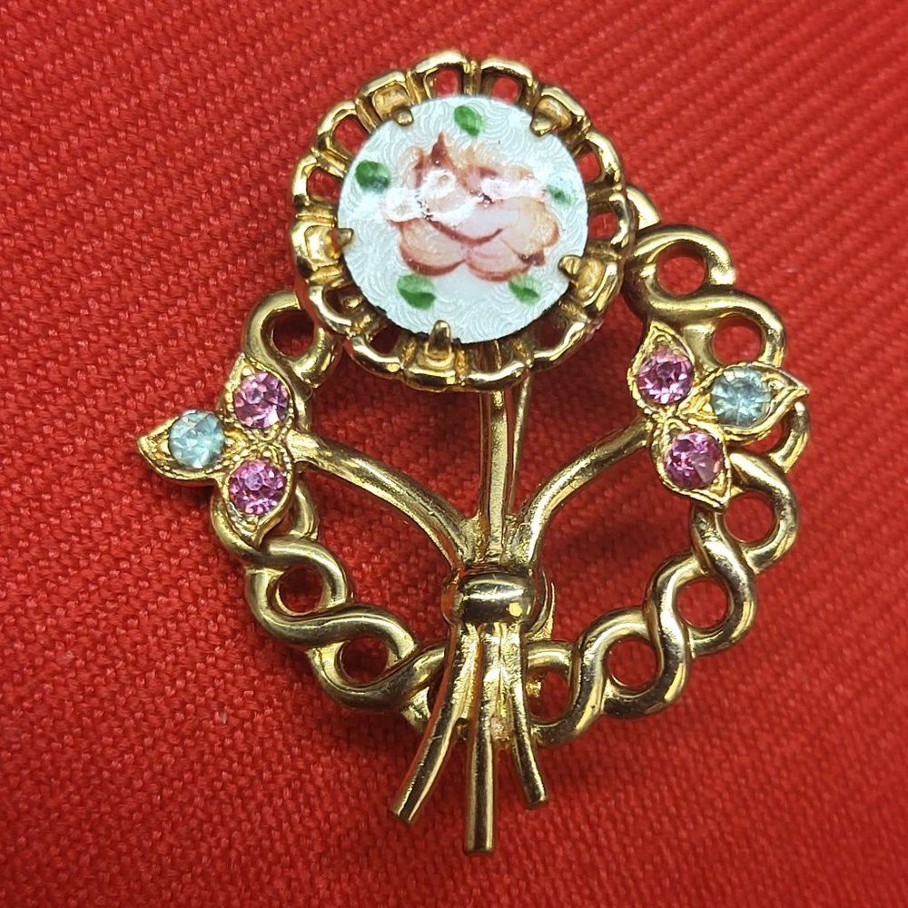 Vintage Rose Enamel Brooch Pin Gold Tone